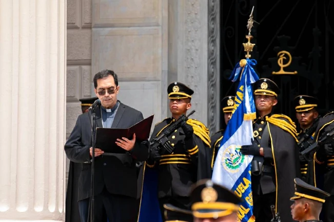 Arzobispo de San Salvador ora por Bukele en segundo mandato: "Tome las mejores decisiones en beneficio del pueblo"