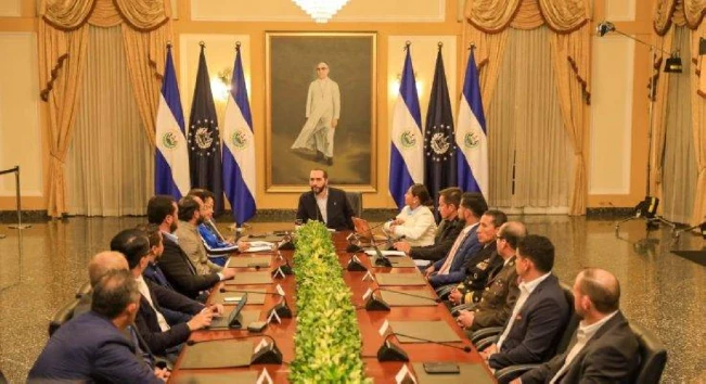 Bukele hará cambios en el gabinete “paulatinamente” en los próximos meses