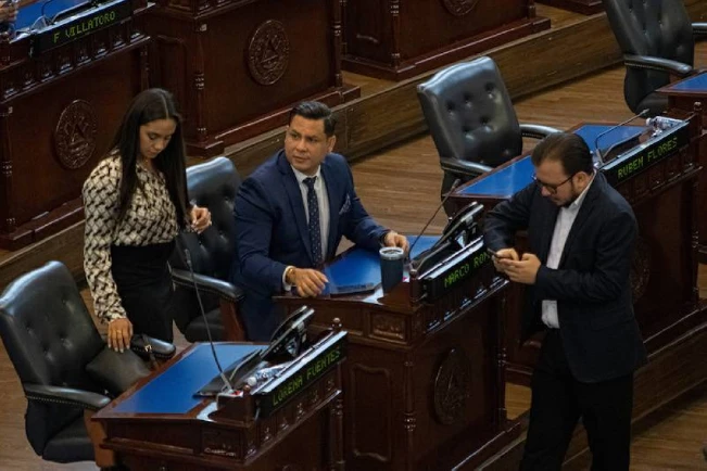 Nuevas Ideas dice votará por régimen de excepción hasta que no haya pandilleros libres