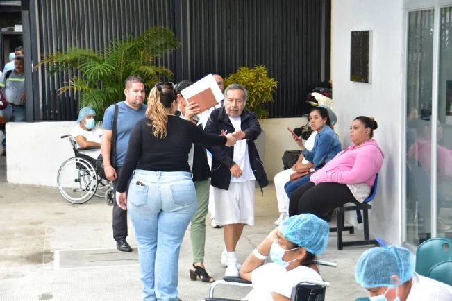 Llevan a diálisis a firmante de los Acuerdos de Paz, Atilio Montalvo, tras detención