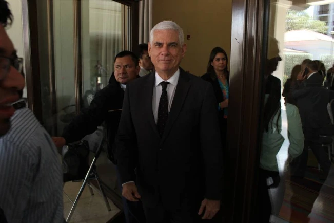 Juramentan perito contable en caso de enriquecimiento ilícito contra exdiputado Rodolfo Parker