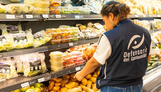 Defensoría activa investigación a seis cadenas de supermercados por alzas en 68 productos alimenticios