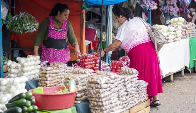 El gobierno espera que el precio de los alimentos comience a bajar esta semana