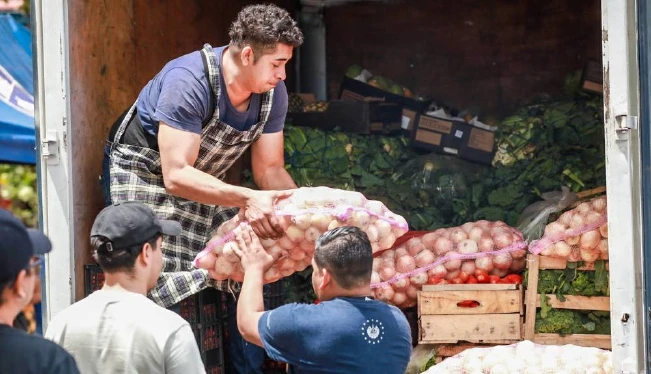 Bukele anuncia más agromercados y ya suman 24