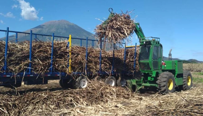 El Salvador exportó el 16 % del azúcar que Centroamérica comercializó en 2023
