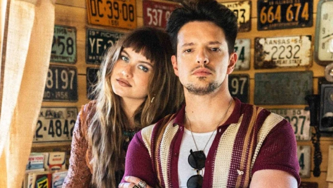 Lasso y Sofía Reyes se unen al ritmo de cumbia en "Siempre llegas tarde"