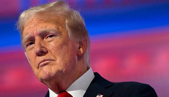 Trump dice que habló con Zelenski y le prometió "poner fin a la guerra" en Ucrania