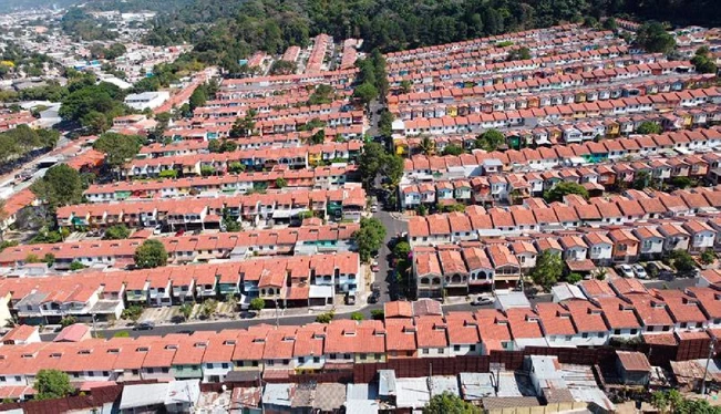 El Salvador necesita más de 400,000 viviendas para cubrir el déficit habitacional