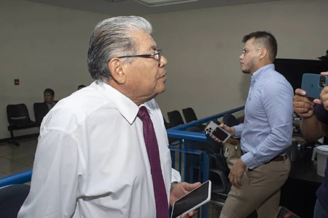 Programan juicio repetido contra exdiputado Beltrán Bonilla por calumnia y difamación contra youtuber