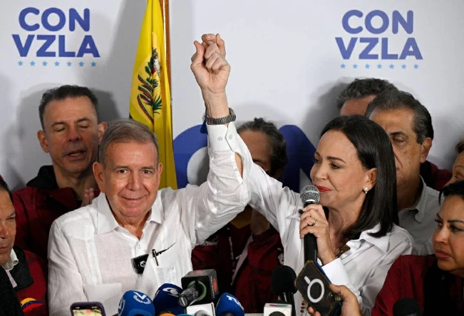 Opositora venezolana afirma que el presidente electo es Edmundo González pese a los datos oficiales