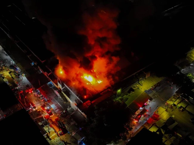 Fotos: Así ocurrió el voraz incendio en el mercado Central de San Salvador