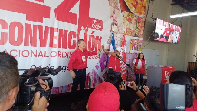 Manuel "El Chino" Flores asume dirección del FMLN: "El pueblo no necesita un FMLN bravucón"