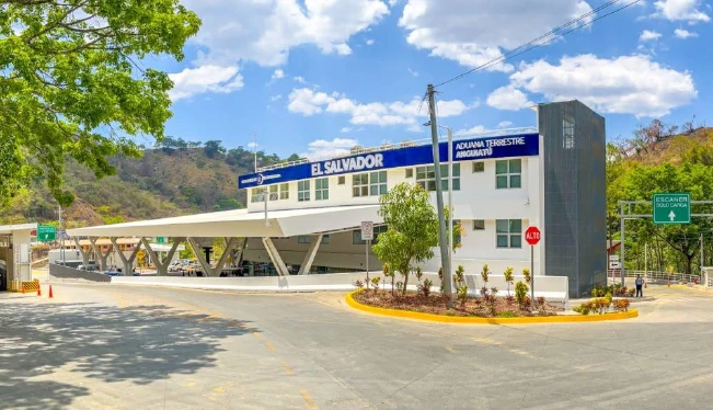 El Salvador y Guatemala unirán las aduanas de Anguiatú y La Hachadura en un modelo integrado