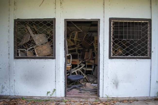 Aulas de la UES son bodega