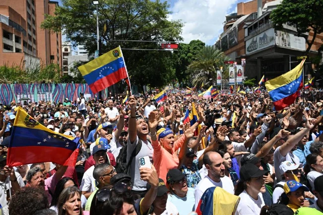 Diez países latinoamericanos y Estados Unidos rechazan convalidación de triunfo de Maduro