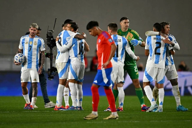 Argentina se luce sin Messi frente a Chile en la despedida de Di María