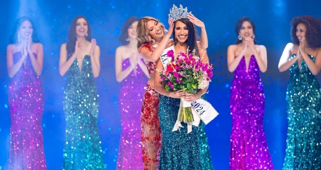 Florence García es coronada como Miss Universo El Salvador 2024