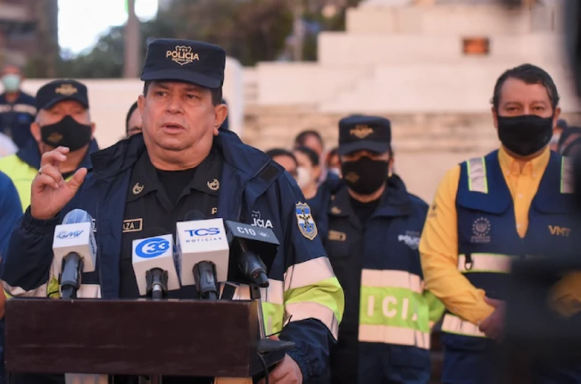 Arriaza Chicas fue el ONI #1 y el primer comisionado general de la PNC