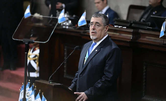 Corte Constitucional de Guatemala rechaza pedido de fiscalía para procesar al presidente