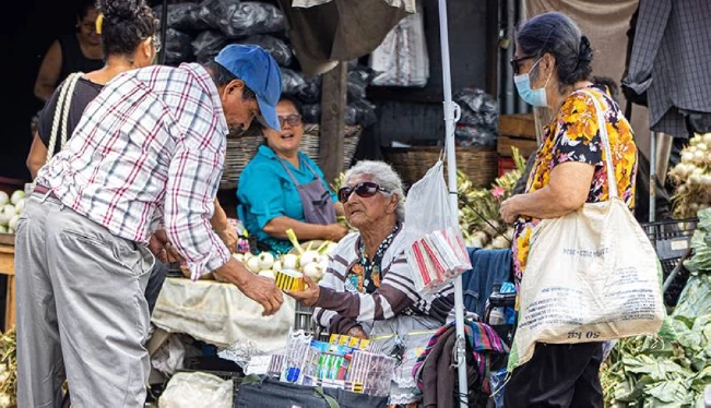 9 de 10 habitantes en Morazán Norte y San Miguel Norte trabajan en el sector informal