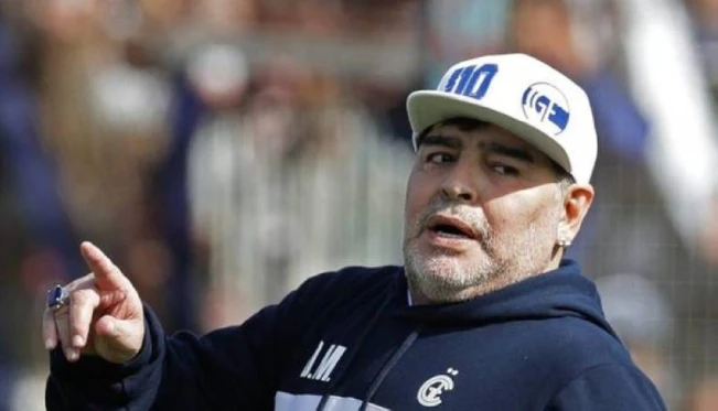 Justicia argentina aprueba traslado del cuerpo de Maradona a pedido de sus hijas