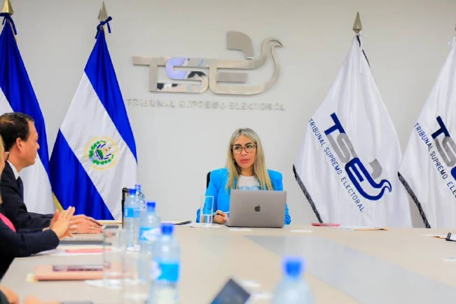 Presidenta del TSE pidió a Corte de Cuentas auditarlos sobre "manejo de los fondos de recursos públicos"