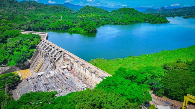 El 56 % de la electricidad consumida en septiembre provino de las centrales hidroeléctricas