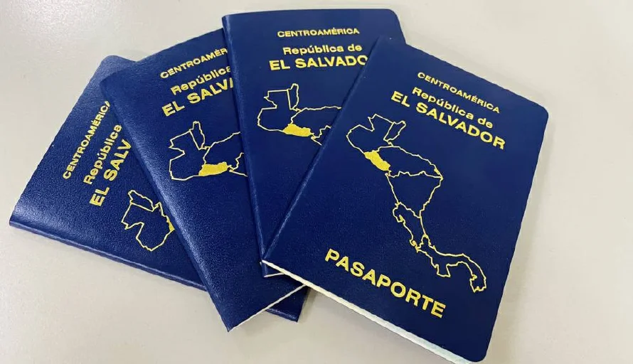 ¿Cuántos pasaportes se han entregado a inversionistas de bitcoin del programa Adopting El Salvador?