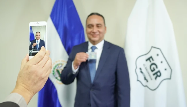 Solo dos inscritos en elección de fiscal general: Rodolfo Delgado busca reelección