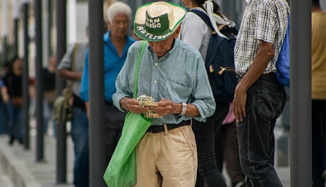 El Salvador en deflación: ¿qué significa para la economía?