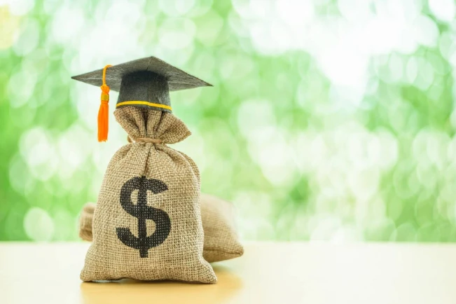 ¿Cómo aplicar a las becas universitarias que financia la Asamblea Legislativa?