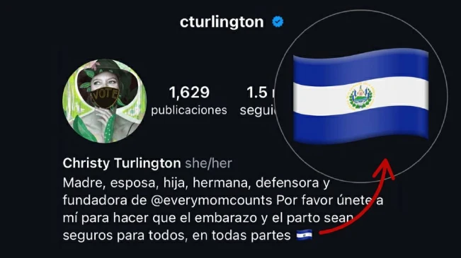 La modelo Christy Turlington luce la bandera de El Salvador en sus redes sociales