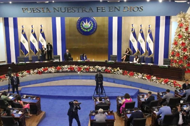 Asamblea aprueba nuevas leyes de bancos cooperativos y sociedades de ahorro