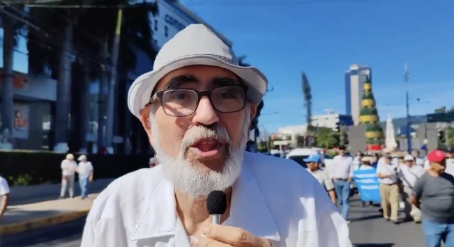 Rubén Zamora confirma que policías intentaron capturarlo en su casa