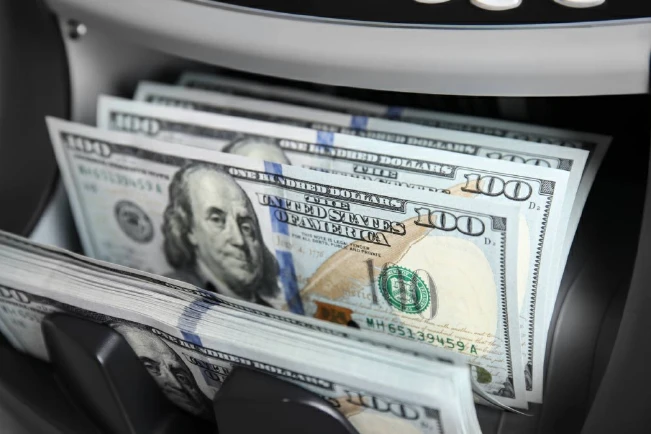 El Salvador se ahorra $745 millones en recompras de deudas: Hacienda a diputados