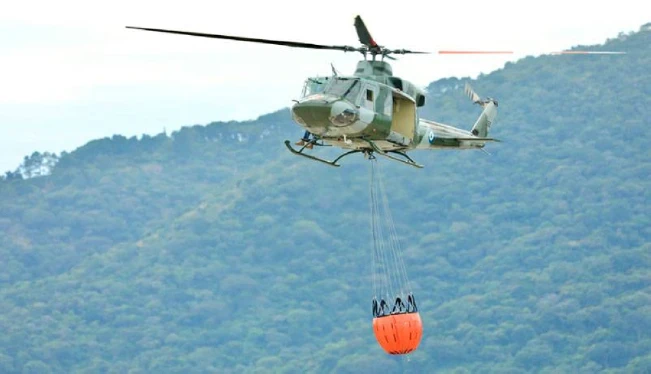 EEUU dona cuatro "Bambi Buckets" a El Salvador para extinguir incendios