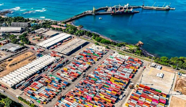 Se suaviza la caída de las exportaciones y acumulan una contracción de 0.8 % a noviembre