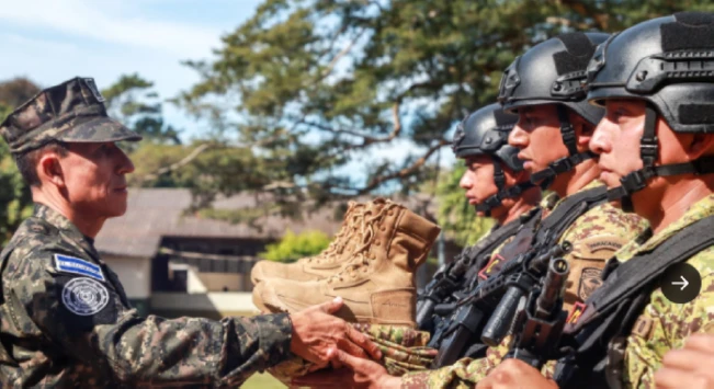 Crean grados militares  de General del Ejército, General del Aire y Almirante