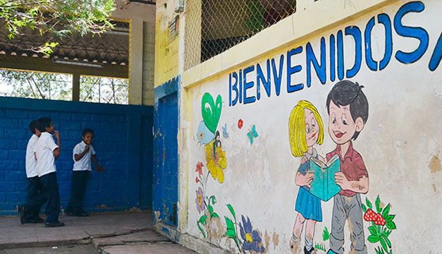 Suspenden clases en zona costera tras sismo