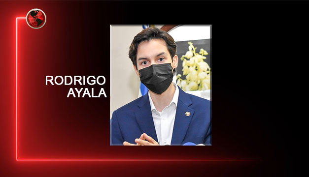 Rodrigo Ayala: daban becas a hijos y hermanos