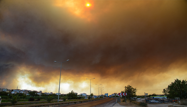 Incendios asolan el sur de Europa y fuerzan la evacuación de cientos de ...