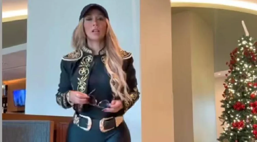 Elena Villatoro acaba el 2024 en medio de la supuesta traición de su ex y una amiga