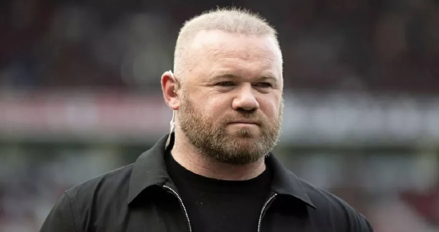 Rooney abandona banquillo del Plymouth tras solo siete meses