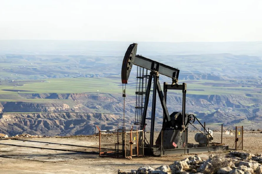 El petróleo termina el año en verde impulsado por noticias de China