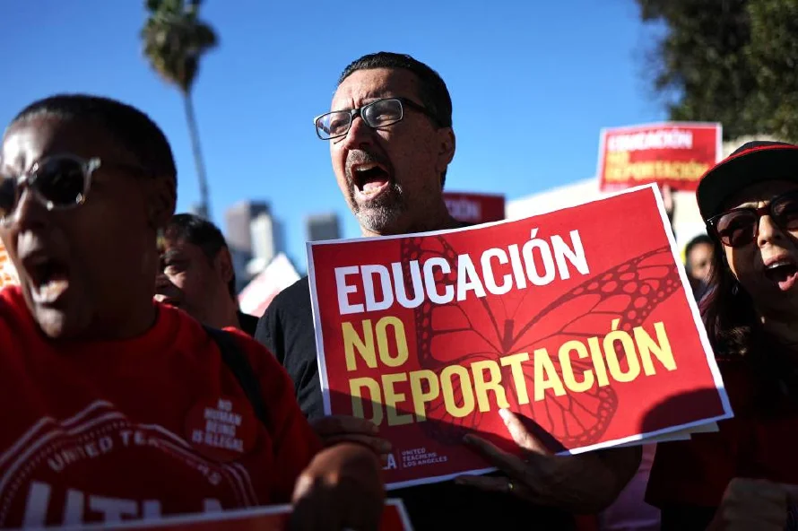 Más de 361,800 salvadoreños en EE.UU. con órdenes de expulsión