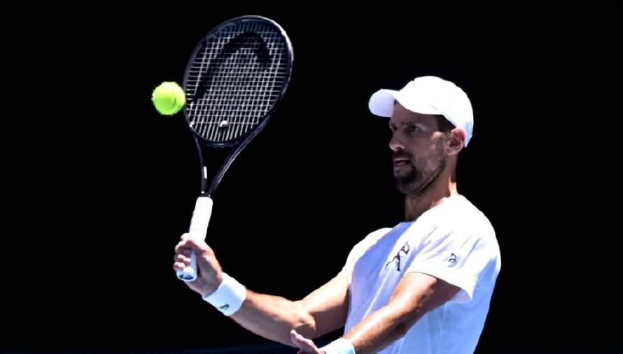 Djokovic asegura que fue "envenenado" antes de su deportación de Australia en 2022