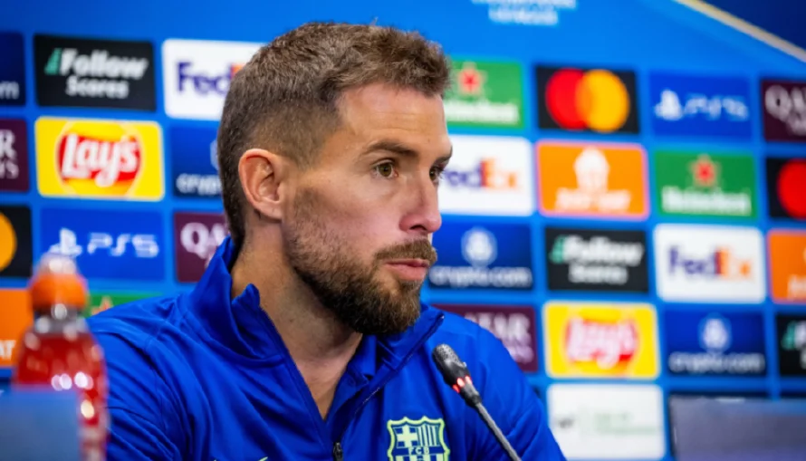 Iñigo Martínez: "Sabemos por dónde se le puede atacar y hacer daño al Madrid"