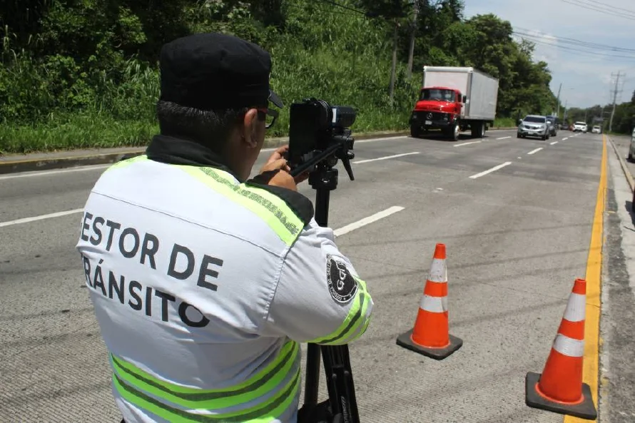 VMT evalúa aumentar el límite de velocidad a 110 km/h en carretera Comalapa