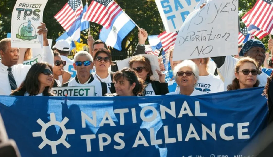 Salvadoreños pueden consultar dudas sobre ampliación del TPS en consulado virtual