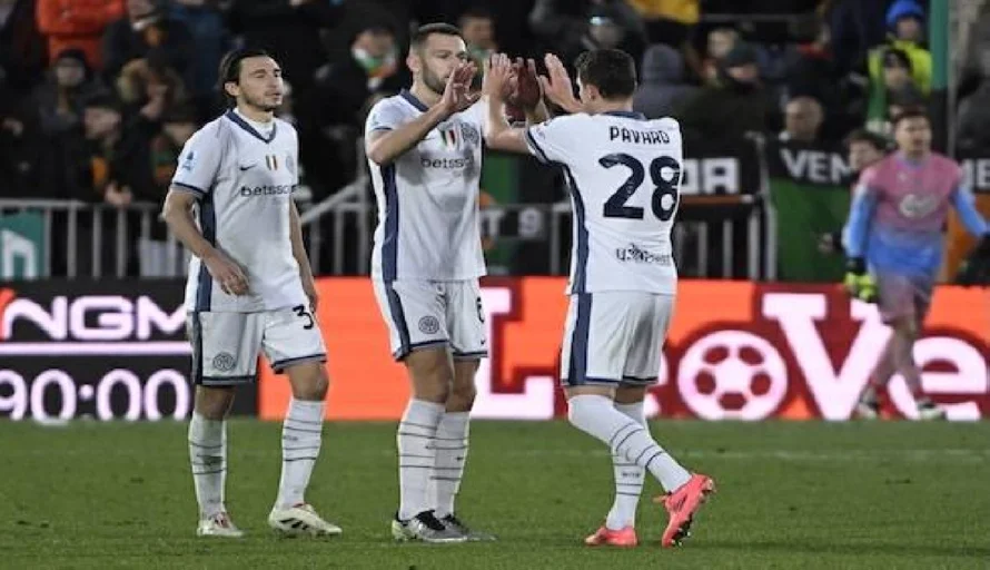 Inter de Milán cumple en Venecia y sube al segundo puesto de la Serie A italiana